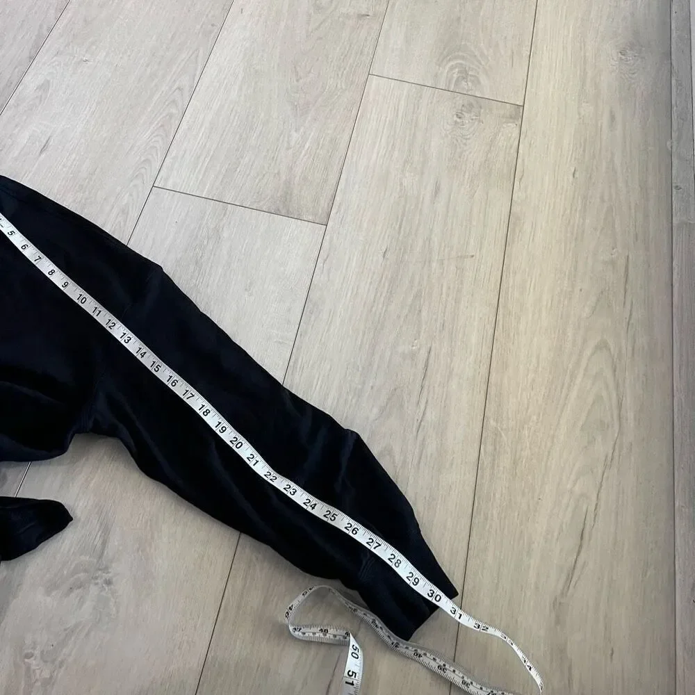 Lululemon Black Bound to Bliss Pullover size M/L - Picture 4 of 7